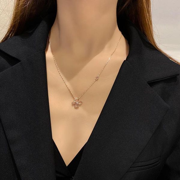korean fashion simple butterfly titanium steel clavicle chain ins necklace trend zircon female jewelry for woman 2021 trend, Silver
korean fashion simple butterfly titanium steel clavicle chain ins necklace trend zircon female jewelry for woman 2021 trend, Silver