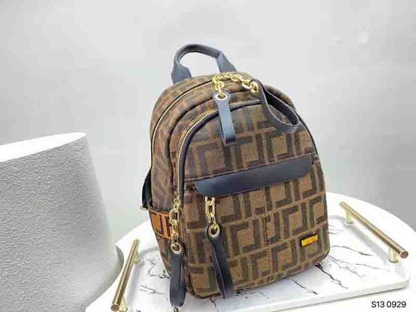 fashion bag men and women backpack student school bags shoulder purse beauty comfortable durable packs large capacity for travelling
fashion bag men and women backpack student school bags shoulder purse beauty comfortable durable packs large capacity for travelling