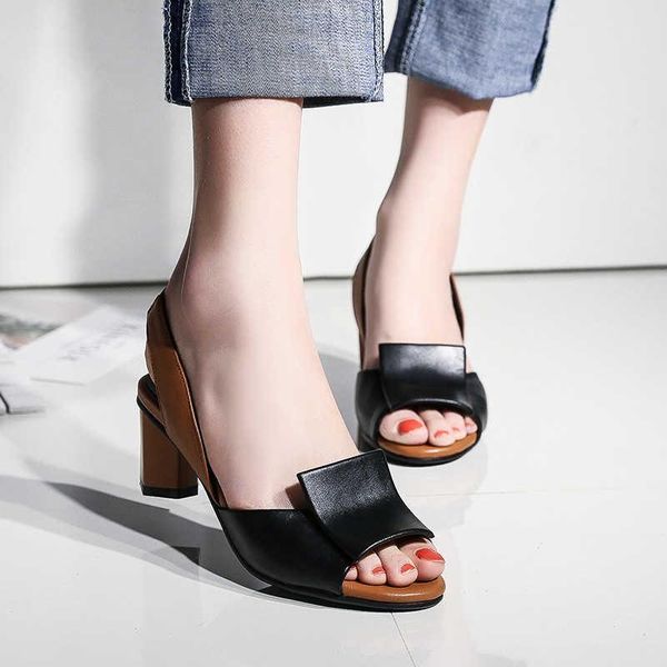 dress shoes summer thick med heel sandals women fish mouth back strap genuine leather silver black casual female 2021 fashion
dress shoes summer thick med heel sandals women fish mouth back strap genuine leather silver black casual female 2021 fashion