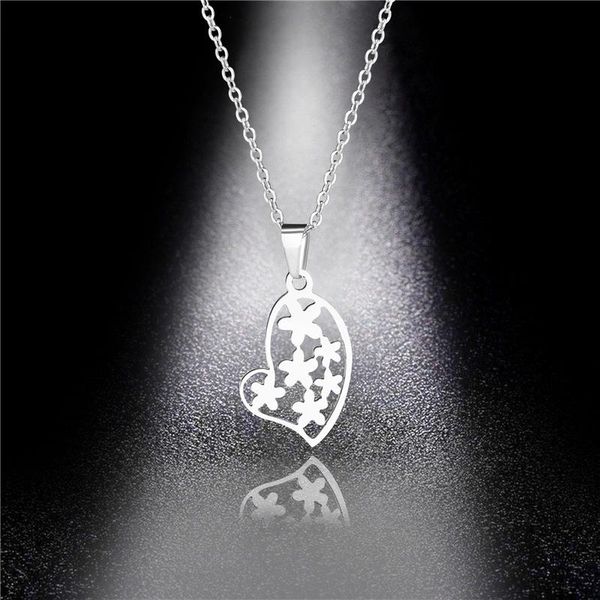 pendant necklaces fashion hollow heart necklace female heart-shaped stainless steel couple pentagram clavicle chain wholesale, Silver
pendant necklaces fashion hollow heart necklace female heart-shaped stainless steel couple pentagram clavicle chain wholesale, Silver