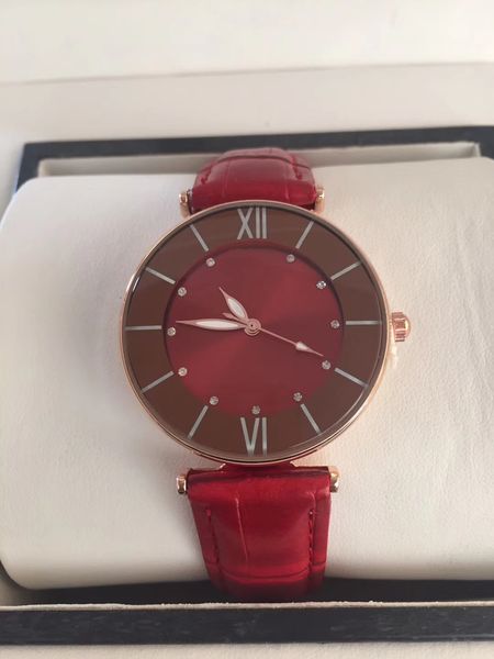 2021 new three stitches quartz watch designer watches luxury watches amn brand leather strap fashion mens wristwatches montre, Slivery;brown
2021 new three stitches quartz watch designer watches luxury watches amn brand leather strap fashion mens wristwatches montre, Slivery;brown