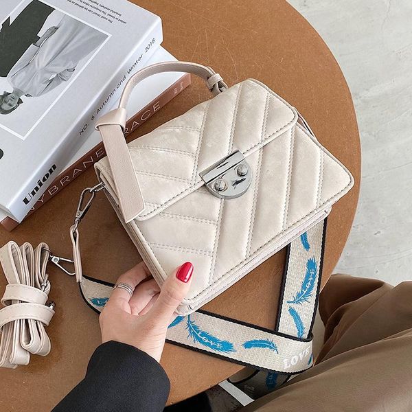 shoulder bags winter pu leather crossbody for women 2021 trend women's trending designer totes handbags simple style hand bag
shoulder bags winter pu leather crossbody for women 2021 trend women's trending designer totes handbags simple style hand bag