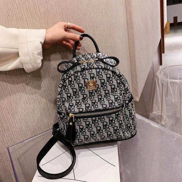80% store online sales backpack women's style small leisure student shopping ins style backpack, Black;red
80% store online sales backpack women's style small leisure student shopping ins style backpack, Black;red