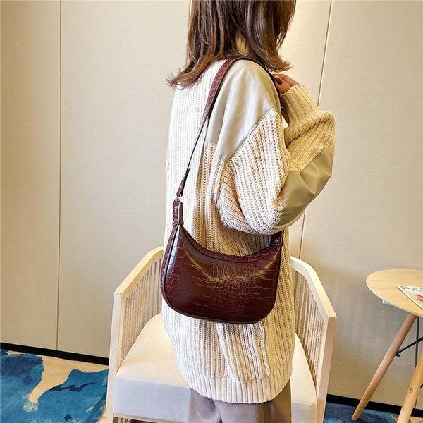 evening bags retro bag female 2021 trendy fashion crocodile pattern broadband shoulder large capacity crossbody saddle
evening bags retro bag female 2021 trendy fashion crocodile pattern broadband shoulder large capacity crossbody saddle