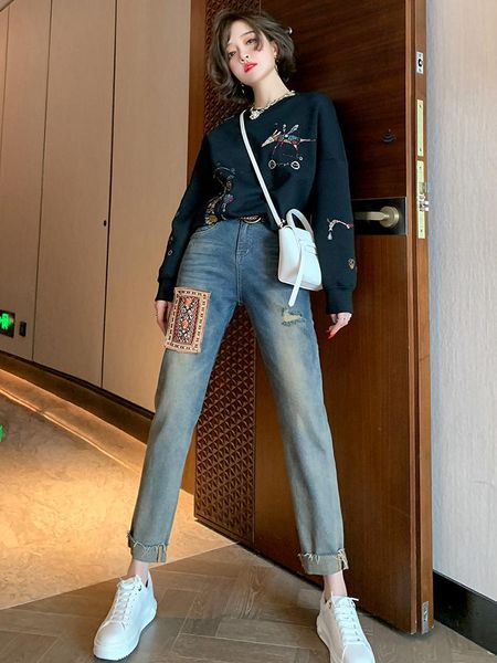 women's tracksuits retro embroidery tassel patch thin and old all-match harem pants jeans 2021 autumn, Gray
women's tracksuits retro embroidery tassel patch thin and old all-match harem pants jeans 2021 autumn, Gray