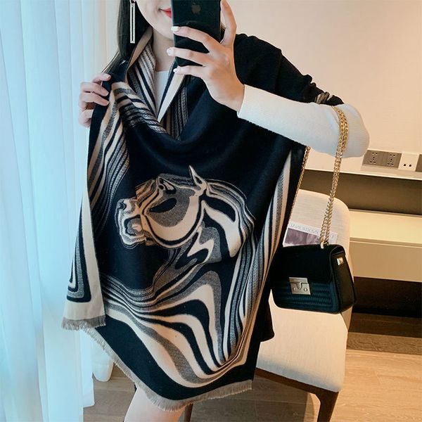 2021 imitation cashmere scarf, women's korean fashion double-sided shawl, warm, thickened and lengthened brushed bib, Blue;gray 
2021 imitation cashmere scarf, women's korean fashion double-sided shawl, warm, thickened and lengthened brushed bib, Blue;gray