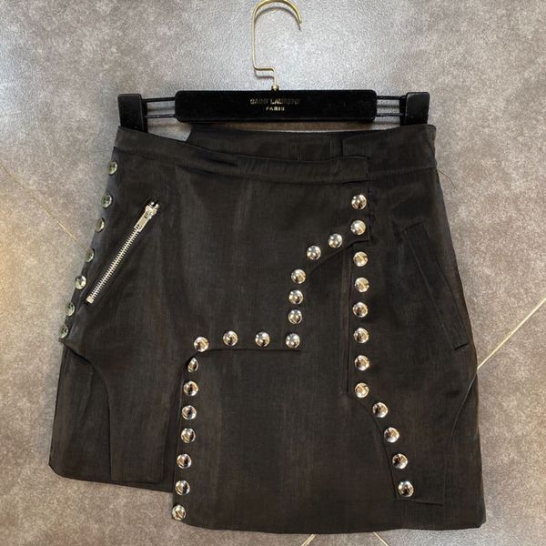 2021 Spring New Black Arrivals Mid-waisted Beading Decoration Trend Street Women Buttocks Skirt Zlxi
2021 Spring New Black Arrivals Mid-waisted Beading Decoration Trend Street Women Buttocks Skirt Zlxi