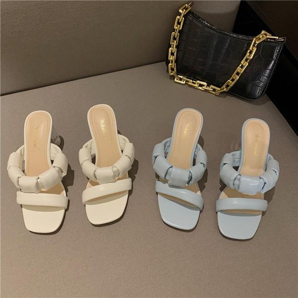 slippers glitter slides shoes woman 2021 heels fashion pantofle low rubber flip flops jelly high luxury summer hawaiian fabr, Black
slippers glitter slides shoes woman 2021 heels fashion pantofle low rubber flip flops jelly high luxury summer hawaiian fabr, Black