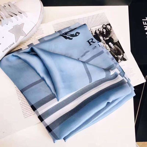 2021 famous designer ms xin design gift scarf 100% silk scarf size 180x90cm, Blue;gray
2021 famous designer ms xin design gift scarf 100% silk scarf size 180x90cm, Blue;gray