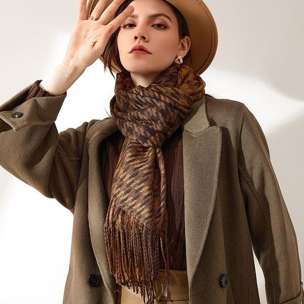 scarves 2021 autumn winter pashmina women's stole fashion plaid cashmere scarf women designer houndstooth luxury shawl cape, Blue;gray
scarves 2021 autumn winter pashmina women's stole fashion plaid cashmere scarf women designer houndstooth luxury shawl cape, Blue;gray