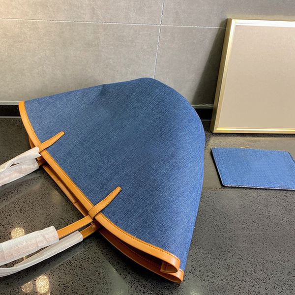 tote bag luxury handbag designer clutch bags totes handbags purse high-quality fashion brand canvas 3 colors size 24*31*57 cm with exquisite
tote bag luxury handbag designer clutch bags totes handbags purse high-quality fashion brand canvas 3 colors size 24*31*57 cm with exquisite