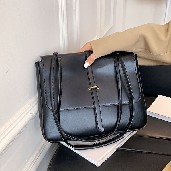 hangbags large capacity bag women's autumn and winter 2021 fashion single shoulder korean versatile commuter
hangbags large capacity bag women's autumn and winter 2021 fashion single shoulder korean versatile commuter