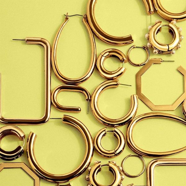 minimalist style gold circle huggie earrings for women simple big geometric round hoop earrings fashion jewelry brincos 2020, Golden;silver
minimalist style gold circle huggie earrings for women simple big geometric round hoop earrings fashion jewelry brincos 2020, Golden;silver
