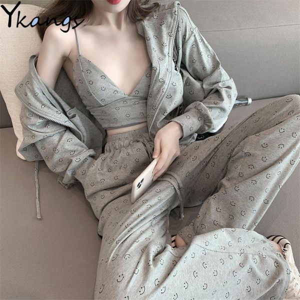 2021 smiley 3 piece set tracksuit women autumn bra long sleeve coat wide leg pants female loose hooded sports suit streetwear slx6, Gray
2021 smiley 3 piece set tracksuit women autumn bra long sleeve coat wide leg pants female loose hooded sports suit streetwear slx6, Gray
