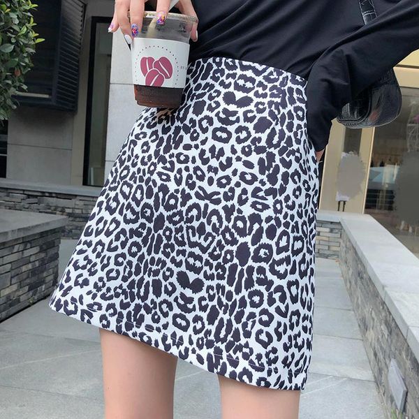 skirts spring autumn women casual high waist leopard print korean skirt fashion elegant light proof slim mini a-line, Black
skirts spring autumn women casual high waist leopard print korean skirt fashion elegant light proof slim mini a-line, Black