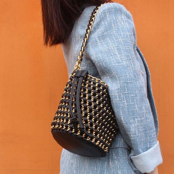 cross body fashion chain knitting bucket imitation leather woman oblique straddle small makeup bag style in spring and summer 2021
cross body fashion chain knitting bucket imitation leather woman oblique straddle small makeup bag style in spring and summer 2021