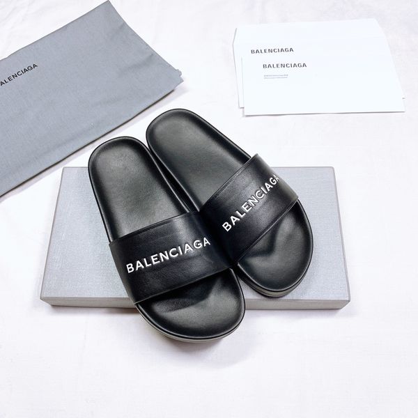 high-quality luxury designer sandals leisure flat-soled thick-soled rubber slippers women's outdoor anti-skid simple couple shoes, Black
high-quality luxury designer sandals leisure flat-soled thick-soled rubber slippers women's outdoor anti-skid simple couple shoes, Black