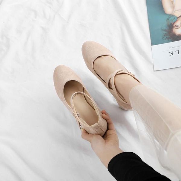 dress shoes pink apricot waterproof platform high-heeled shallow mouth round buckle single spring and autumn low women, Black
dress shoes pink apricot waterproof platform high-heeled shallow mouth round buckle single spring and autumn low women, Black