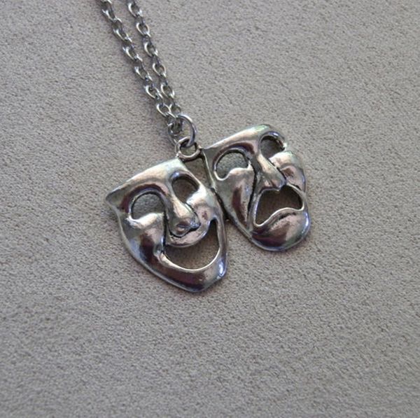 europe and america happy sadness theater face pendant necklace punk rock mens womens party jewelry brother gift wholesale, Silver
europe and america happy sadness theater face pendant necklace punk rock mens womens party jewelry brother gift wholesale, Silver