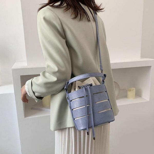 shoulder bags women pu leather crossbody drawstring bucket solid travel handbags light wild simple female daily bag
shoulder bags women pu leather crossbody drawstring bucket solid travel handbags light wild simple female daily bag