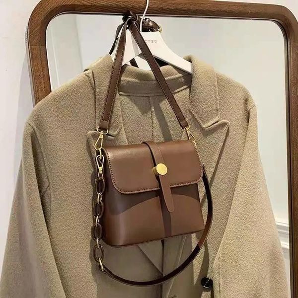 cross body square bag fashion messenger-bags 2021 brand women tote-bag designer handbags flap shoulder crossbody-bag
cross body square bag fashion messenger-bags 2021 brand women tote-bag designer handbags flap shoulder crossbody-bag