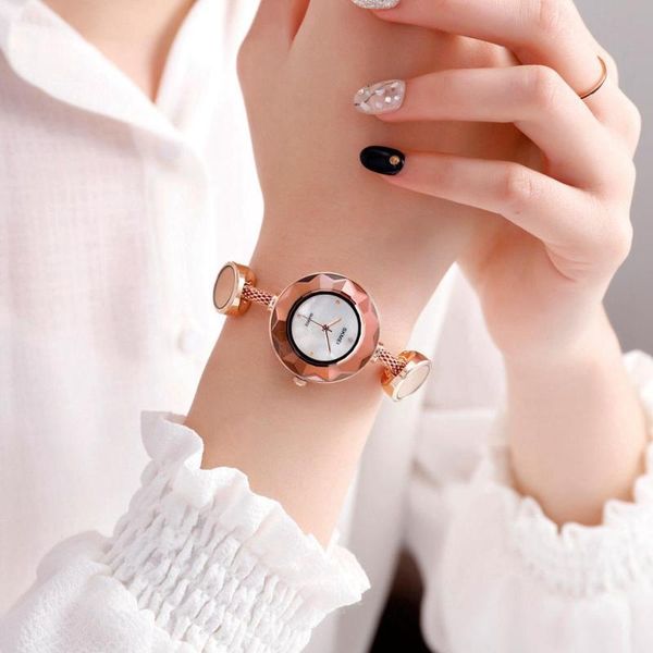 wristwatches skmei 2021 fashion women watches stainless steel strap ladies watch 3bar waterproof quartz wristwatch 1406, Slivery;brown
wristwatches skmei 2021 fashion women watches stainless steel strap ladies watch 3bar waterproof quartz wristwatch 1406, Slivery;brown