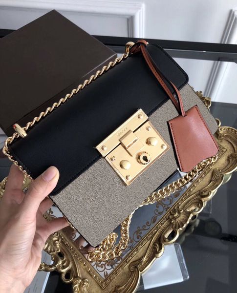 padlock series small series ggg canvas mini shoulder bag chain bag letter bag lady wallet original box serial number free
padlock series small series ggg canvas mini shoulder bag chain bag letter bag lady wallet original box serial number free