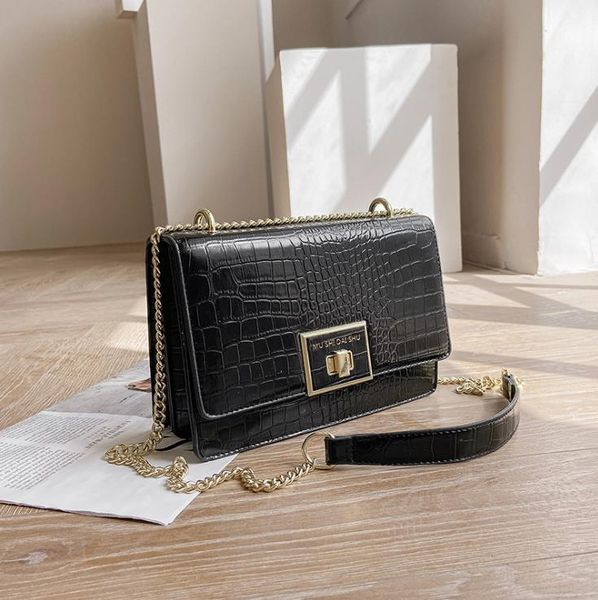 women's 2021 summer fashion trend chain small square bag crocodile pattern one-shoulder messenger bags
women's 2021 summer fashion trend chain small square bag crocodile pattern one-shoulder messenger bags