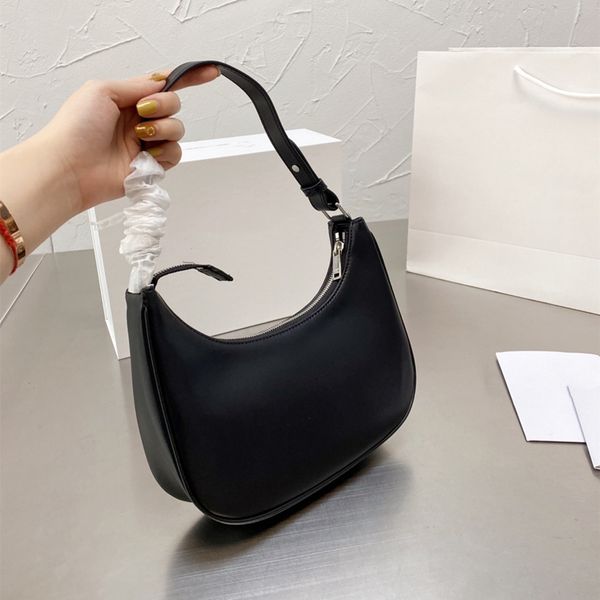 designer shoulder bags luxury handbag high-quality genuine leather fashion brand mini bag 3 different colors with exquisite packaging and or
designer shoulder bags luxury handbag high-quality genuine leather fashion brand mini bag 3 different colors with exquisite packaging and or