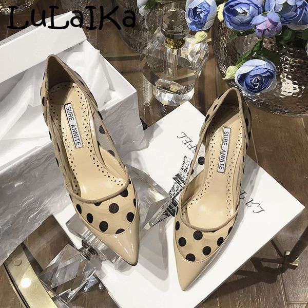 dress shoes 2021 spring and autumn ladies fashion sweet stitching mesh yarn pointed lace wave point party luxury high heels, Black
dress shoes 2021 spring and autumn ladies fashion sweet stitching mesh yarn pointed lace wave point party luxury high heels, Black