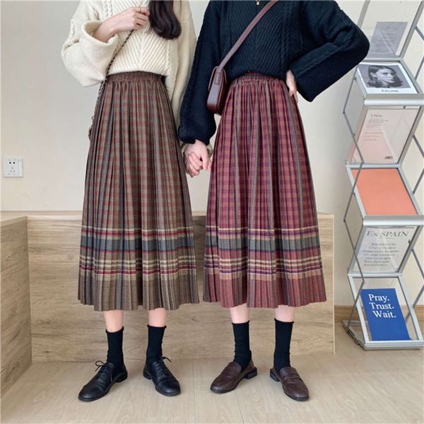 2020 autumn winter tweed a-line large swing thin and high pleated medium length skirt, plaid skirt, Black;gray
2020 autumn winter tweed a-line large swing thin and high pleated medium length skirt, plaid skirt, Black;gray