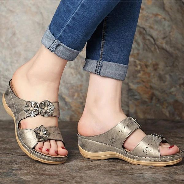 sandals 2021 women casual low heel wedges shoes for peep toe summer flower beach chaussure femme slippers, Black
sandals 2021 women casual low heel wedges shoes for peep toe summer flower beach chaussure femme slippers, Black