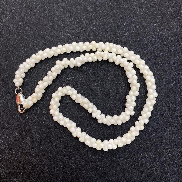 chokers white coral necklace 3x6mm bone-shaped beads fashion jewelry 17 inches in length, Golden;silver
chokers white coral necklace 3x6mm bone-shaped beads fashion jewelry 17 inches in length, Golden;silver