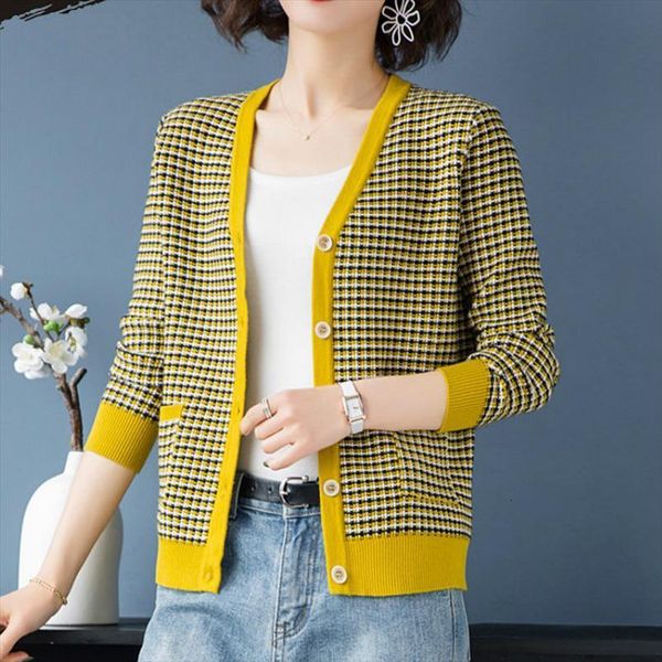 women spring autumn plaid knitted sweaters cardigans female loose casual jumpers ladies v neck chic knitwear coat g155, White;black
women spring autumn plaid knitted sweaters cardigans female loose casual jumpers ladies v neck chic knitwear coat g155, White;black