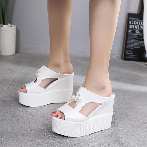 increased internal flat shoes female peep toe woman's slippers platform slides on a wedge heeled mules 2021 high pu rome super, Black
increased internal flat shoes female peep toe woman's slippers platform slides on a wedge heeled mules 2021 high pu rome super, Black