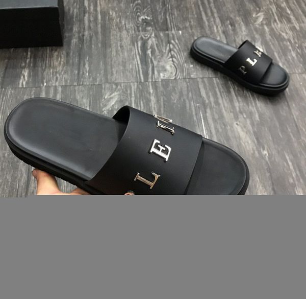 21 summer new metal letter cattle face one line leather sandals l fried street v13 guangzhou fashion men's shoes, Black
21 summer new metal letter cattle face one line leather sandals l fried street v13 guangzhou fashion men's shoes, Black