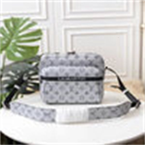handbags shoulder body women brand iconic bags handles designer bags tote cross luxury bag clutches evening m43843 r5mn
handbags shoulder body women brand iconic bags handles designer bags tote cross luxury bag clutches evening m43843 r5mn