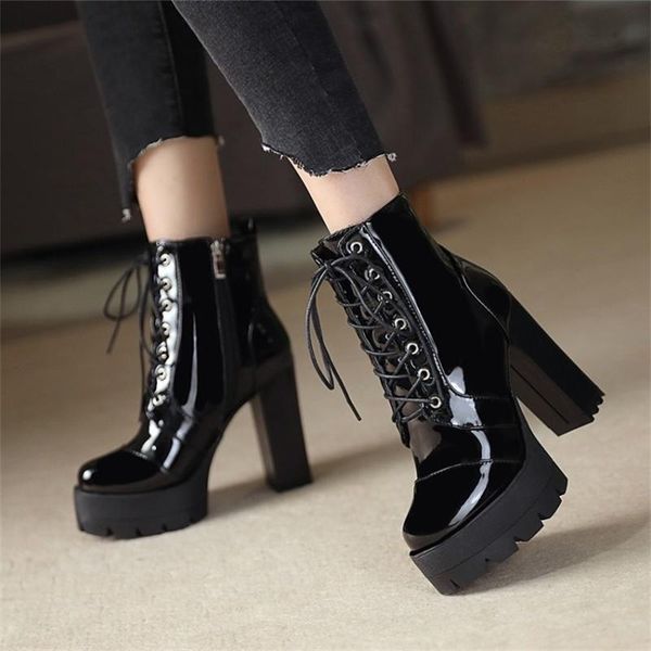 dress shoes autumn and winter 2021 style round head metal decoration front lace high thick heel women's large short boots, Black
dress shoes autumn and winter 2021 style round head metal decoration front lace high thick heel women's large short boots, Black