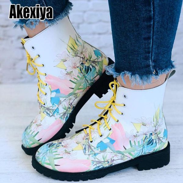 boots 2021 autumn korean version of the wild thick-soled locomotive ins street shooting short tube women's shoe p791, Black
boots 2021 autumn korean version of the wild thick-soled locomotive ins street shooting short tube women's shoe p791, Black