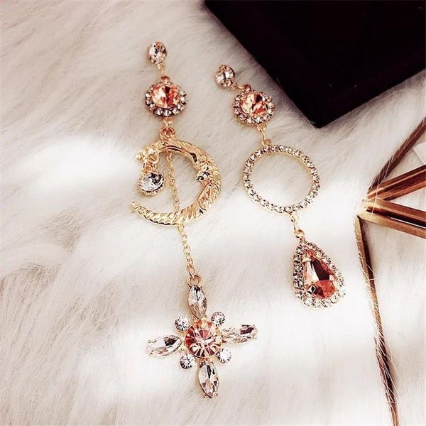 2021 new arrival zinc alloy vintage water drop women dangle earring korean baroque moon circular crystal fashion jewelry, Silver
2021 new arrival zinc alloy vintage water drop women dangle earring korean baroque moon circular crystal fashion jewelry, Silver