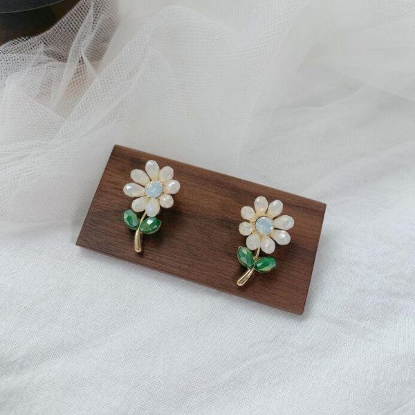 stud cute flowers earrings for women girls crystal stone all-match elegant delicate fashion jewelry trendy, Golden;silver
stud cute flowers earrings for women girls crystal stone all-match elegant delicate fashion jewelry trendy, Golden;silver