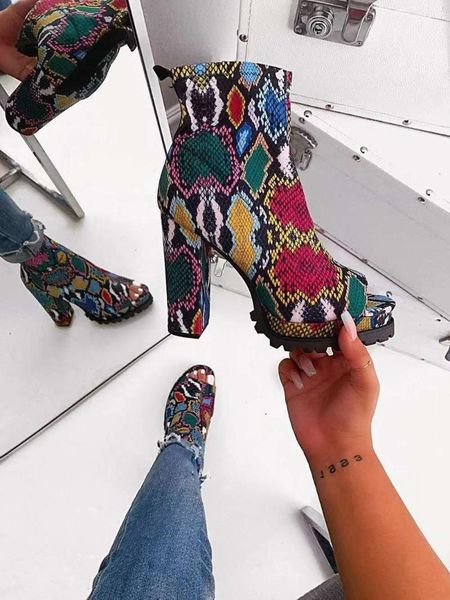 boots spring/summer 2021 ladies'sandals round-toe plus-size roman women's high heels shoes thick-heeled fish-beaked, Black
boots spring/summer 2021 ladies'sandals round-toe plus-size roman women's high heels shoes thick-heeled fish-beaked, Black