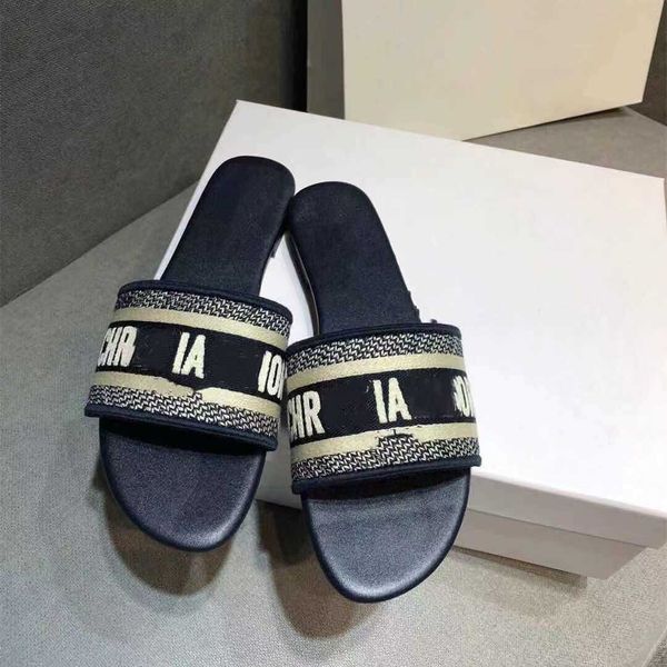 european and american classic custom luxury designers beach slippers fashion sense of woman zlh, Black
european and american classic custom luxury designers beach slippers fashion sense of woman zlh, Black
