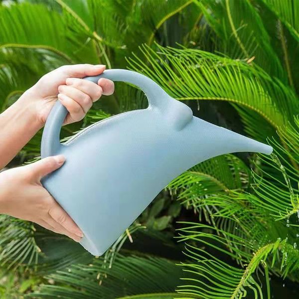 watering equipments can long-nosed large-capacity gardening green plants and flower pot
watering equipments can long-nosed large-capacity gardening green plants and flower pot