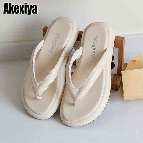 slippers thick bottom flip flops women clip toe ladis platform jandal slides beach shoes 35 40 220304, Black
slippers thick bottom flip flops women clip toe ladis platform jandal slides beach shoes 35 40 220304, Black