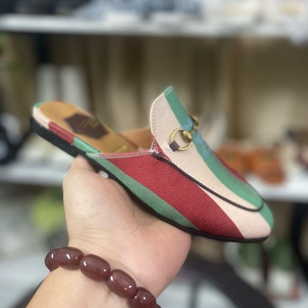 2022 luxury slipper 100% leather men slippers loafers soft cowhide lazy women shoes metal buckle beach slides mules princetown classic lady, Black
2022 luxury slipper 100% leather men slippers loafers soft cowhide lazy women shoes metal buckle beach slides mules princetown classic lady, Black