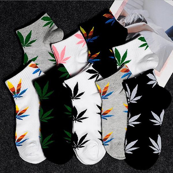 en new maple leaf cato skateboard sheep leaves in the tube trend korean street sport socks, Black
en new maple leaf cato skateboard sheep leaves in the tube trend korean street sport socks, Black