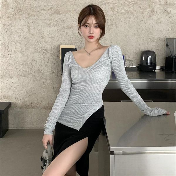 korean version of the v-neck split knit bottoming shirt women's autumn and winter wear long-sleeved fashion trend sweaters, White;black
korean version of the v-neck split knit bottoming shirt women's autumn and winter wear long-sleeved fashion trend sweaters, White;black