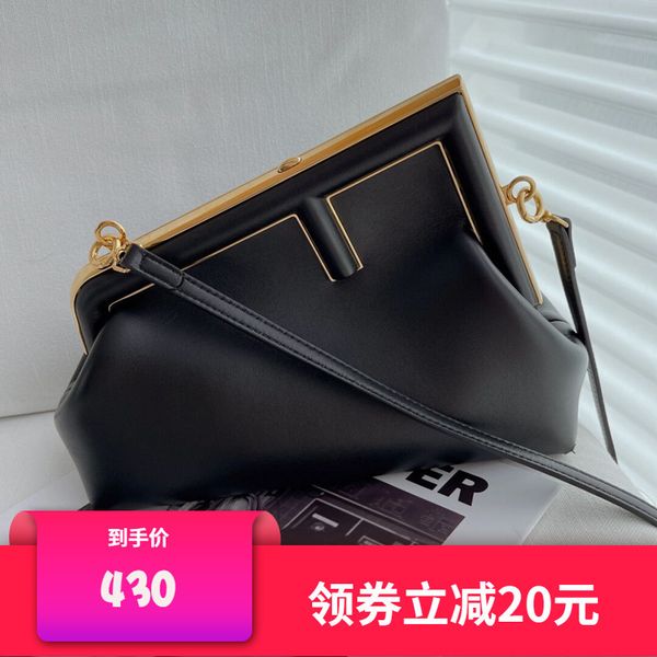 factory outlet luxury handbags storage r09 women's 21 new f family first metal lock single shoulder messenger autumn winter fashion ver
factory outlet luxury handbags storage r09 women's 21 new f family first metal lock single shoulder messenger autumn winter fashion ver