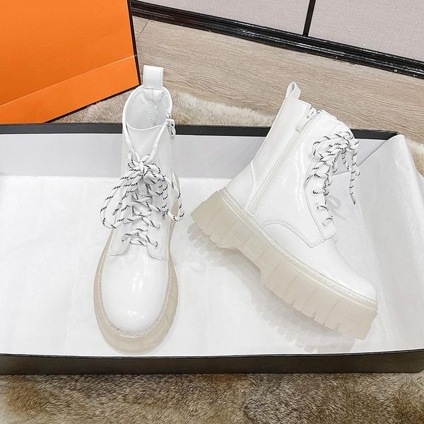 dress shoes autumn and winter 2021 transparent boots women's thick soled white side zipper round head motorcycle, Black
dress shoes autumn and winter 2021 transparent boots women's thick soled white side zipper round head motorcycle, Black